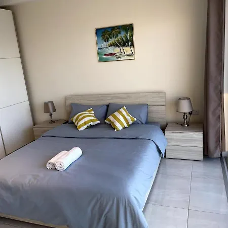 Stunning Sea View * 圣保罗湾城